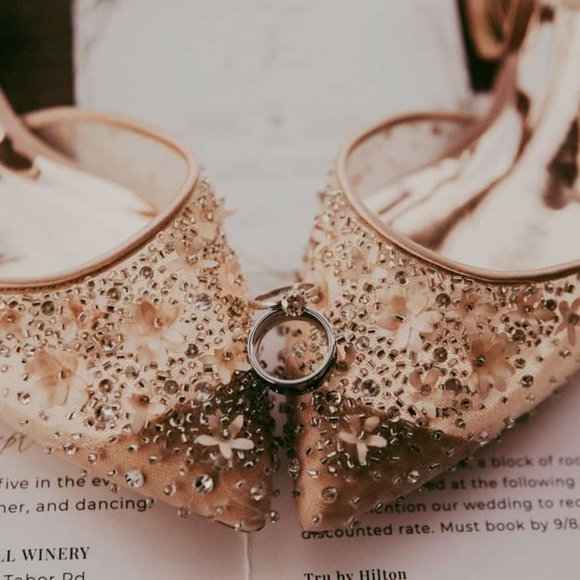 SOLD! Badgley Mischka Nude Carissa Flats 9 $198 - Picture 6 of 6